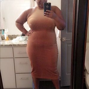 COPY - Gold velvet pencil dress